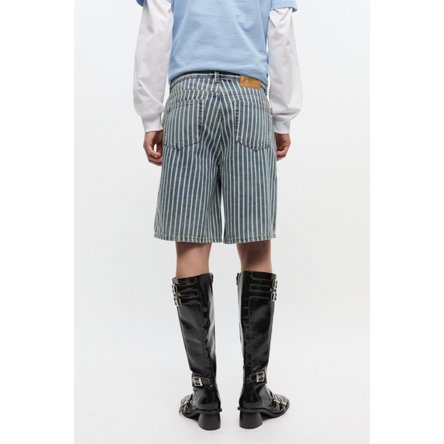 Ganni – Jeansshorts mit hellen Streifen