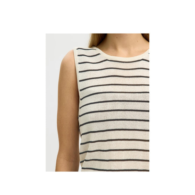 Sort striktop fra Selected Women - detalje