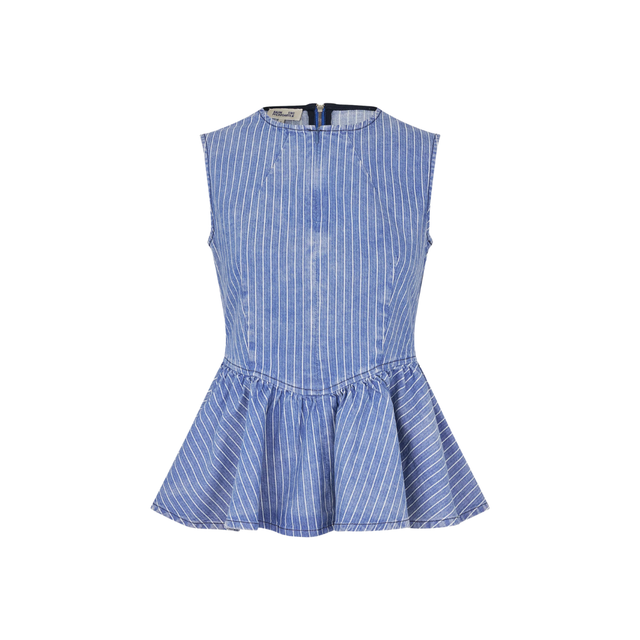 Tree and horse garden Merja